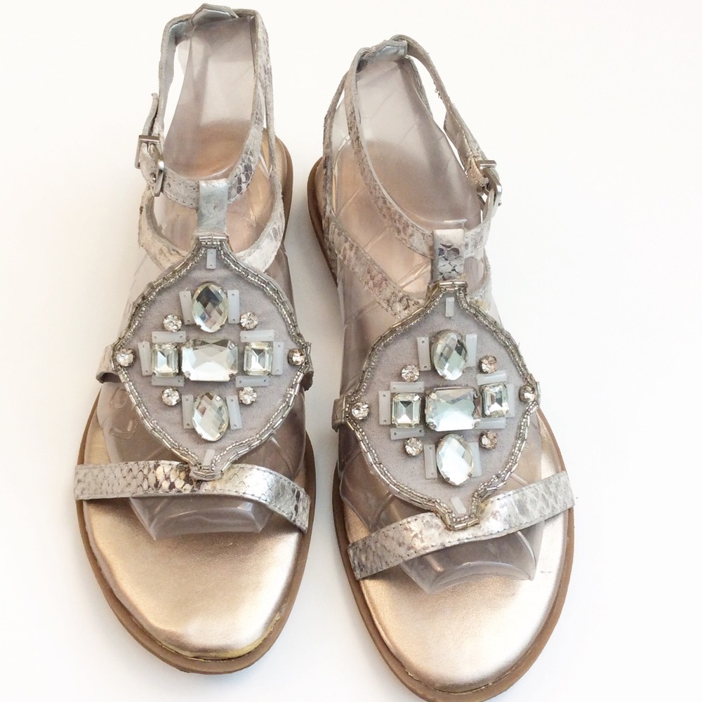 eCollection Silver Rhinestone Embellished Sandals